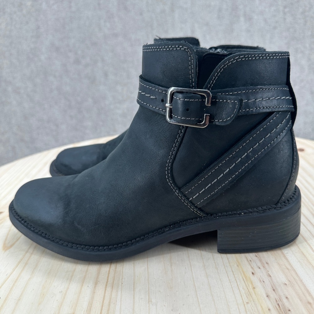 Clarks Maye Ankle Boots 8.5 Charcoal Leather Buckle Zip Comfort Nubuck Leather - Picture 2 of 14